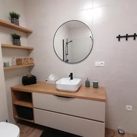 Garden Apartman 아파트 *