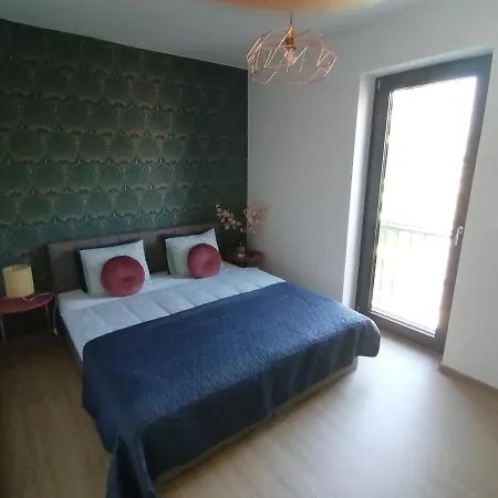 아파트 Garden Apartman