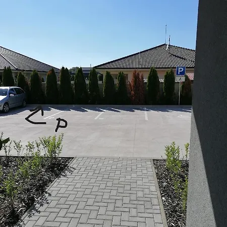 Garden Apartman Dunajska Streda